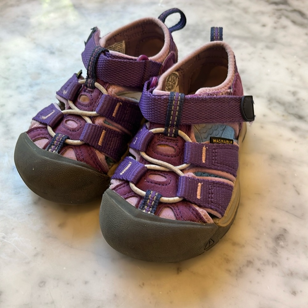 Baby/Toddler Keen Sandals - Size 6